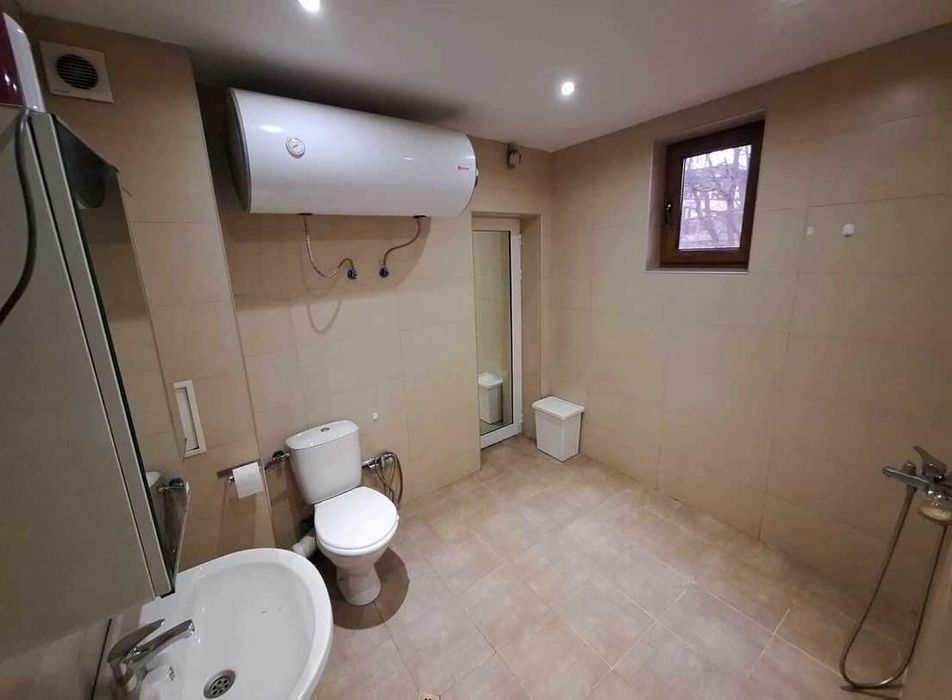 Дава се под наем Тристаен апартамент в София, Хладилника - 120 кв.м за 747.66 € - Снимка #8