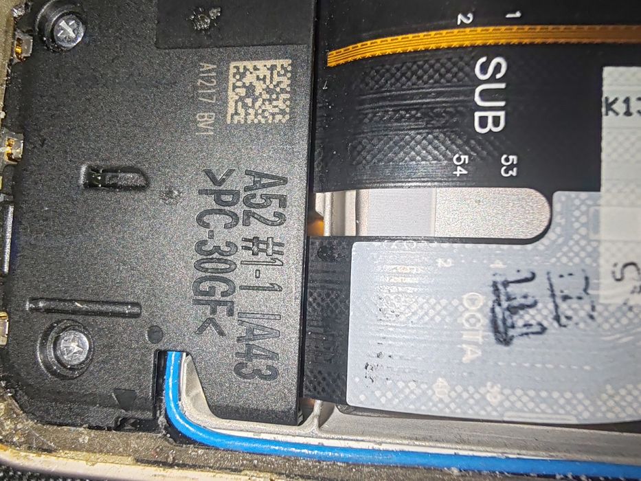 Samsung a52 pn piese display-ul este spart