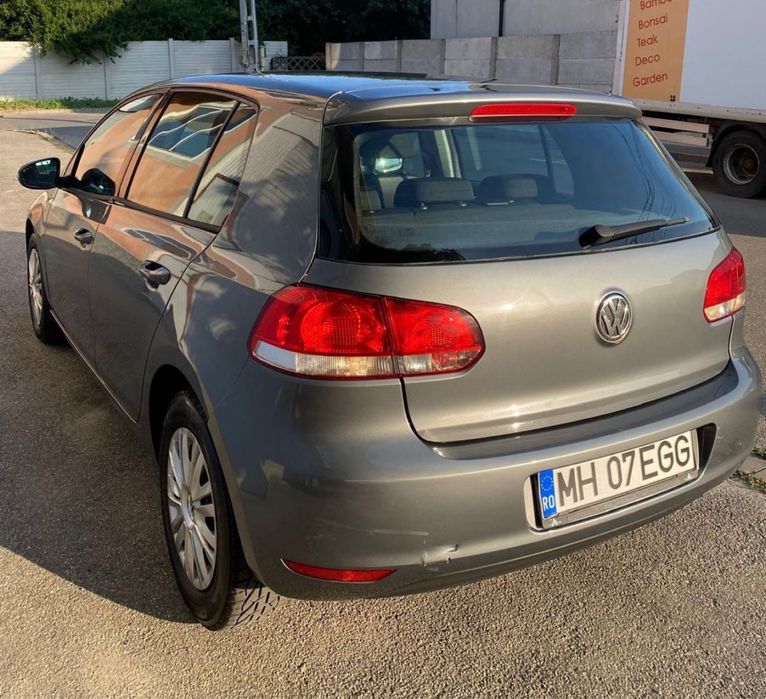 Volkswagen Golf VI