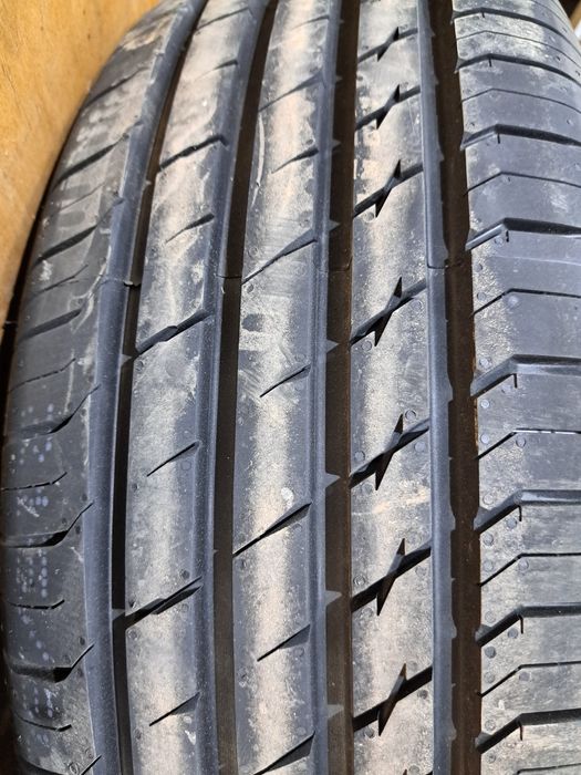 Шины 215/60/17 лето.