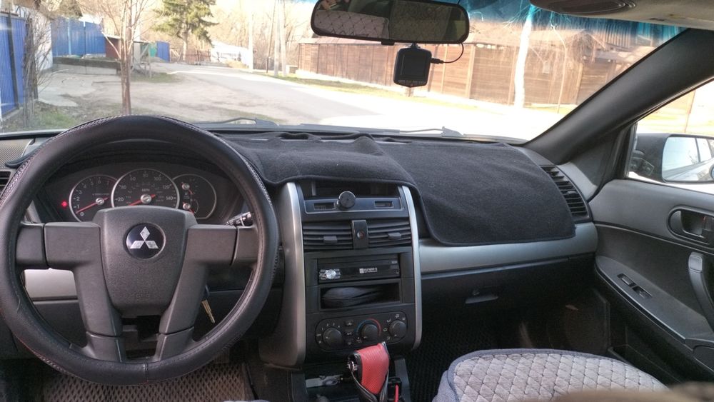 Mitsubishi Galant 2004