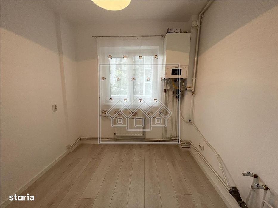 Apartament 2 camere decomandat, Rahovei