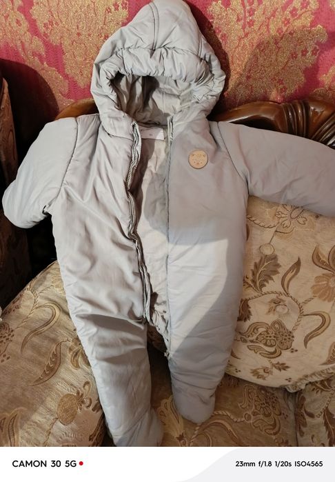 Продам детский комбинезон