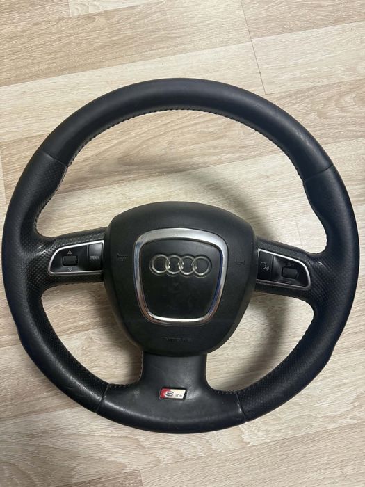 Vând volan Audi A4 B8