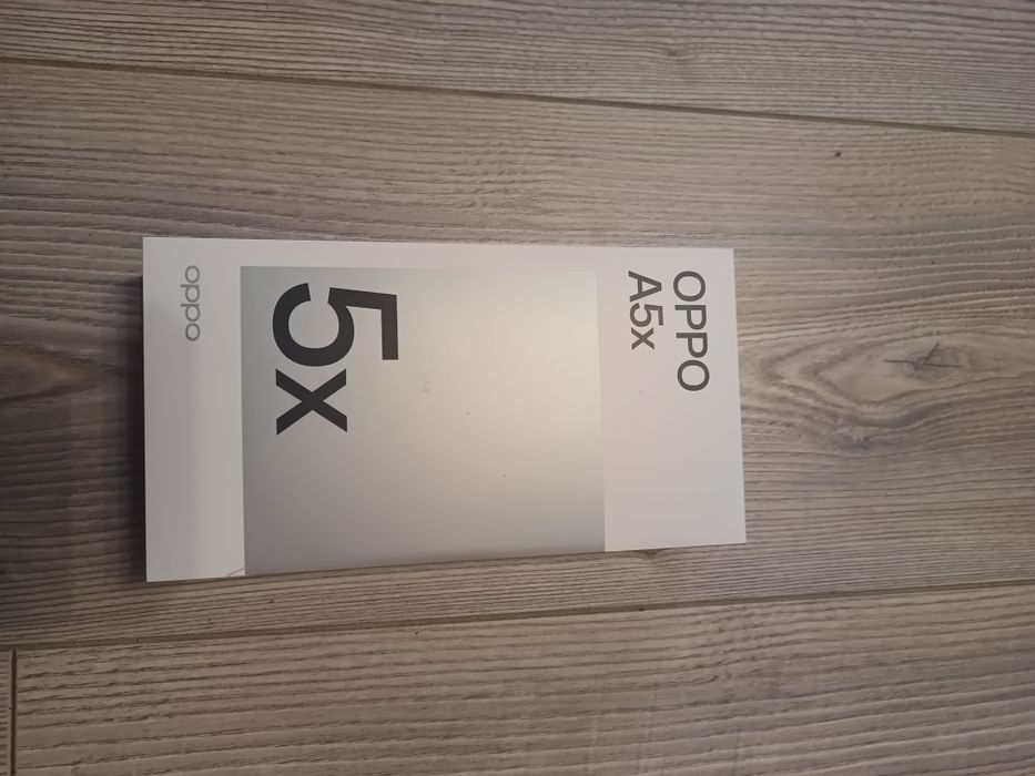 Чисто нов телефон  Oppo A5x с гаранция 36 месеца