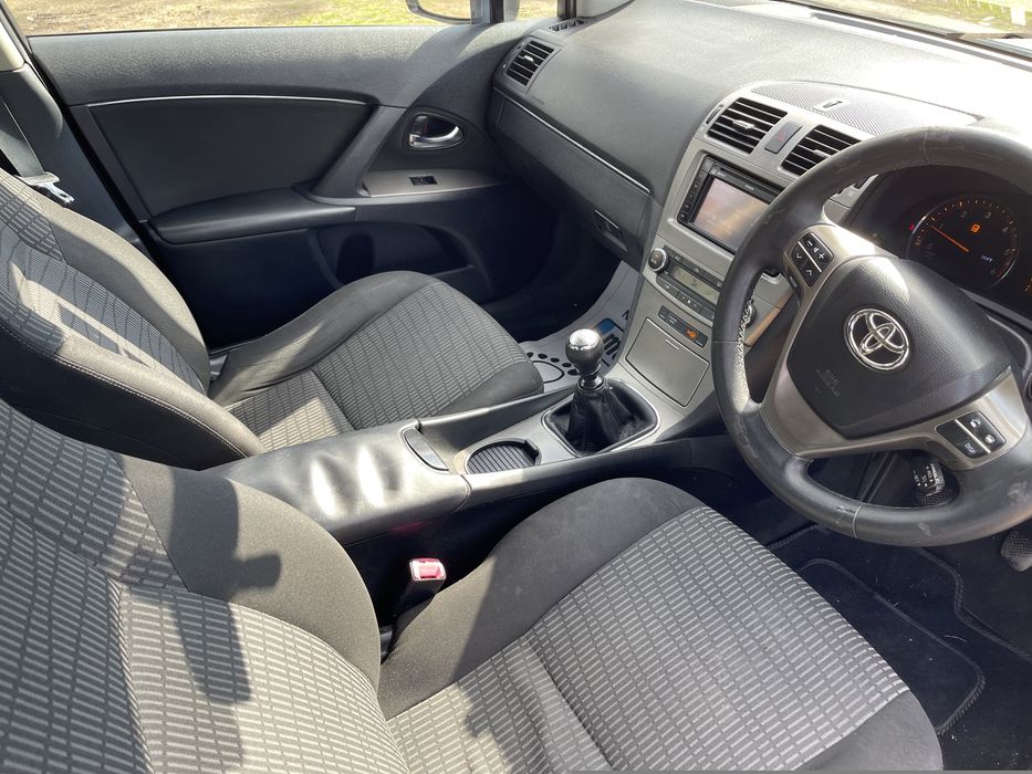 На Части Toyota Avensis Тойота Авенсис T27 2.0 D-4d 126 к.с  2010