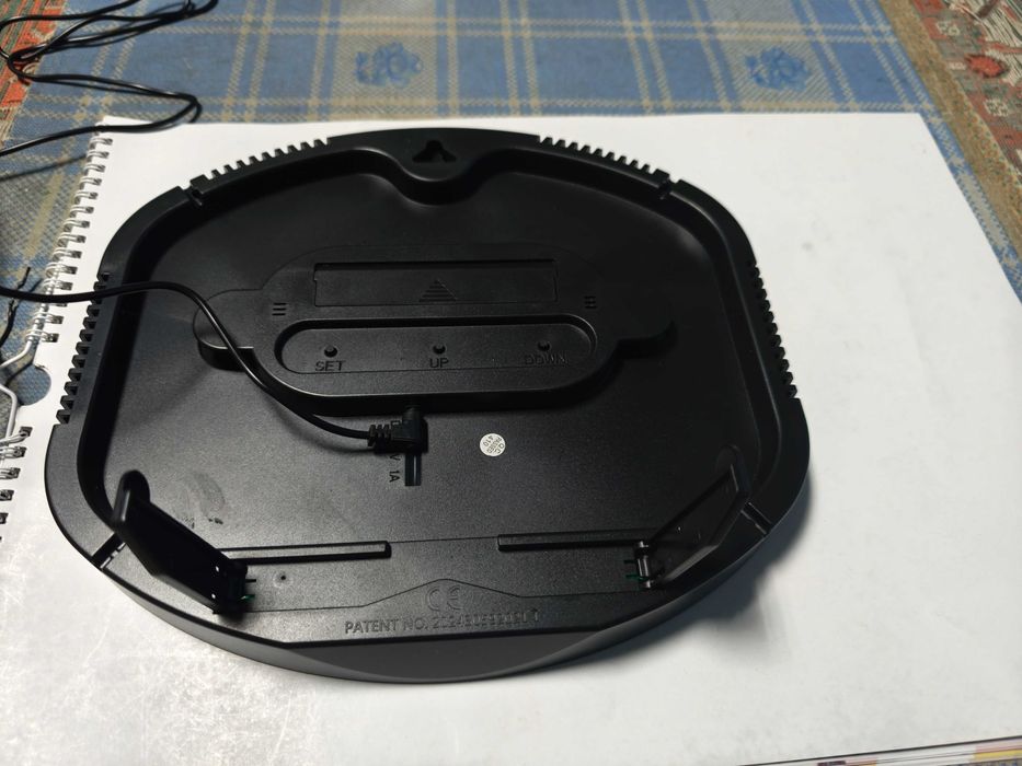 Ceas de perete cu alarma si telecomanda, diferite culori