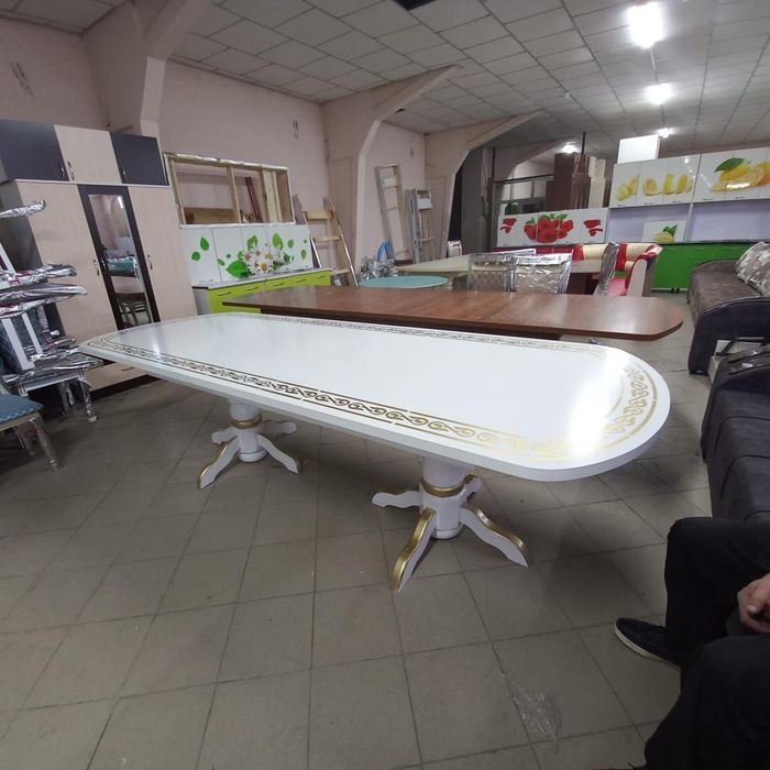 Стол новый,раздвижной