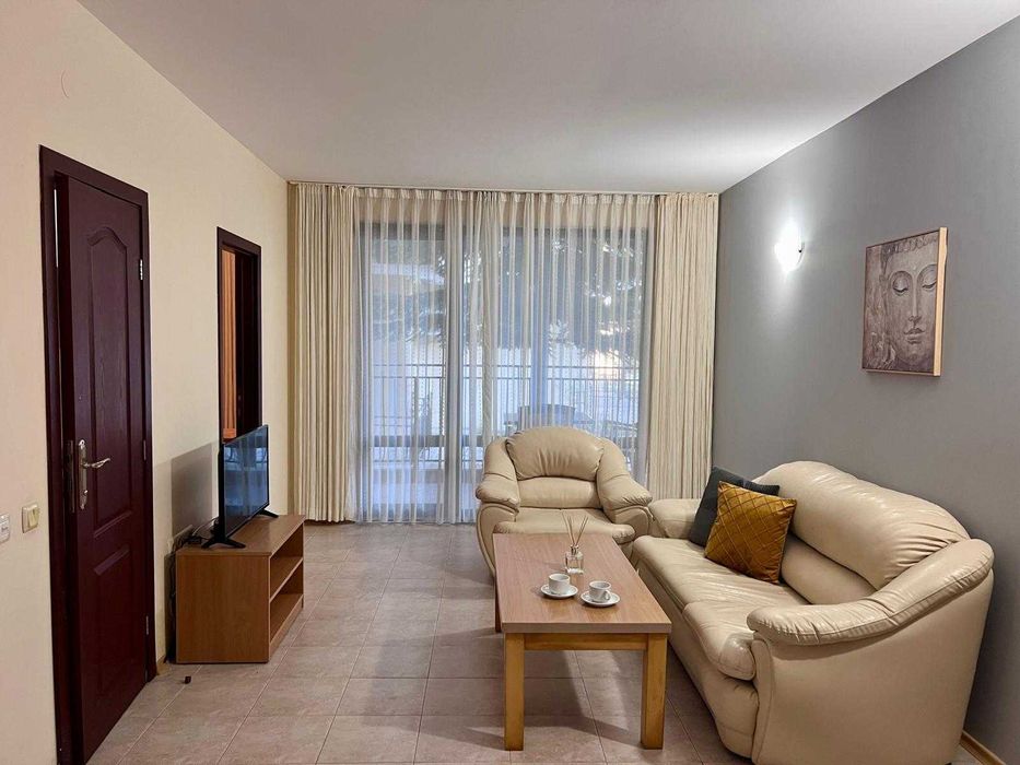 Продава се Двустаен апартамент в к.к. Слънчев бряг - 75 кв.м за 887 €/кв.м - Снимка #2