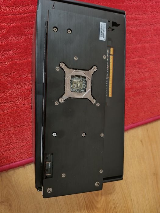 Vând placa video RX 7700 XT