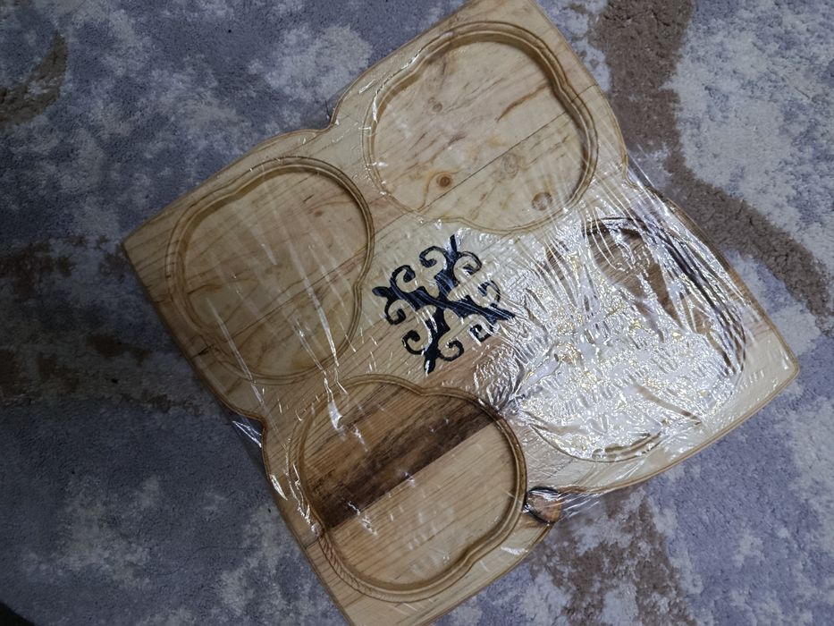 Конфентница из дерева