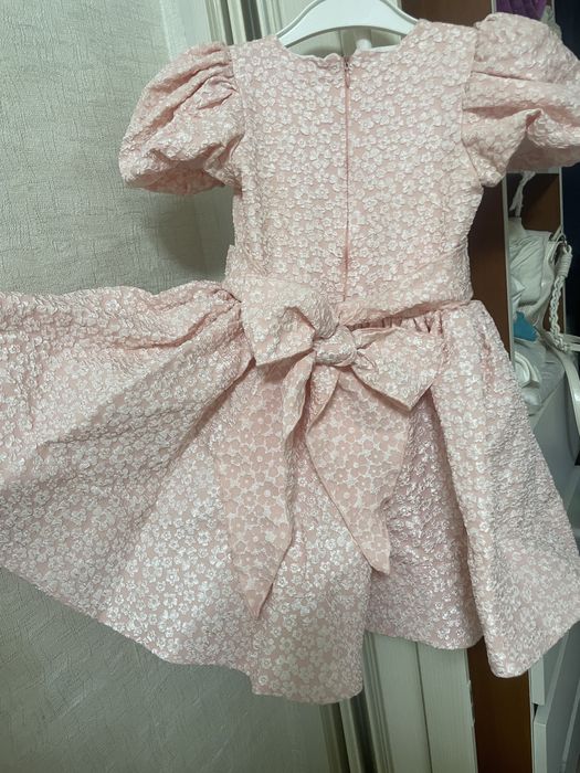 Нарядное платье для девочки