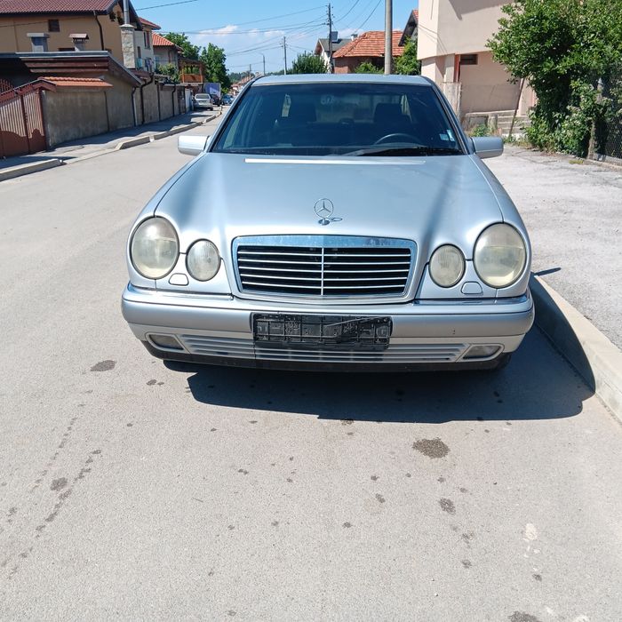 Mercedes W210 E280 4 Matic  на части!
