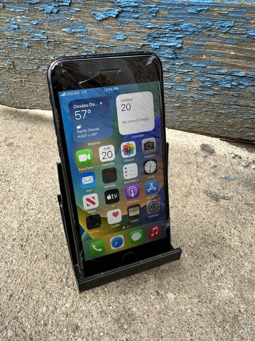 Telefon Iphone se2020
