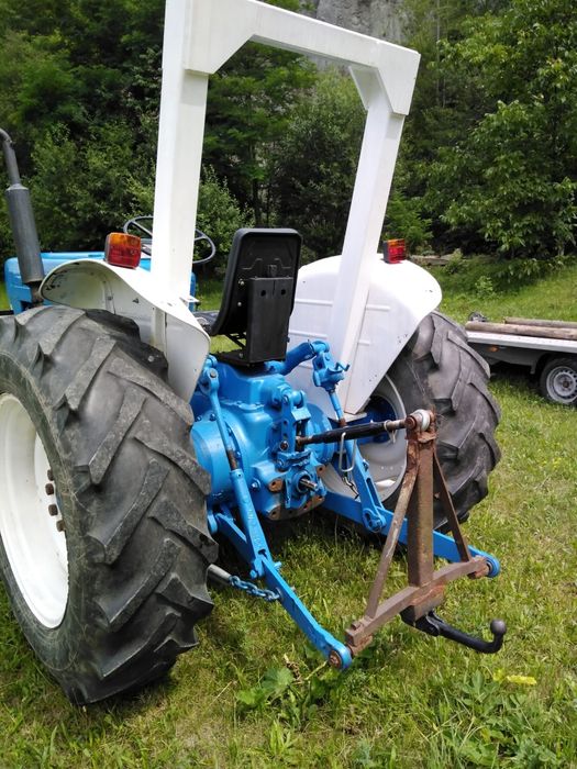 Vand tractor Ford 5000 72CP