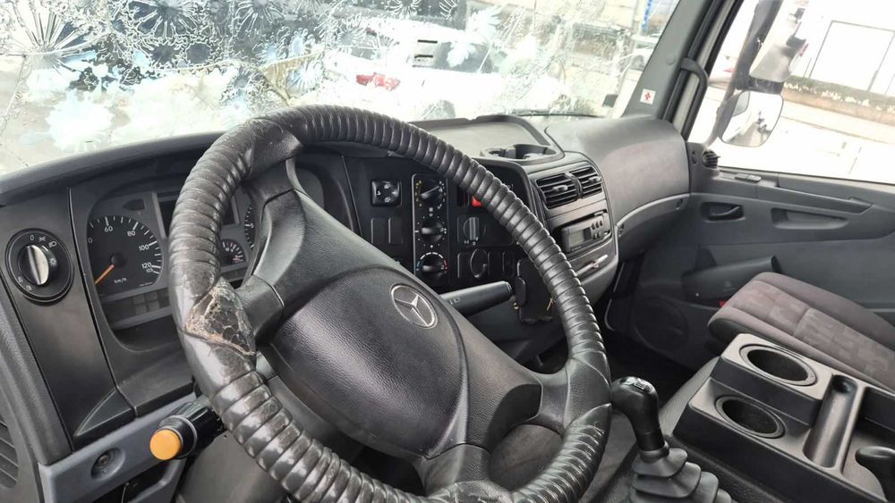 Mercedes-Benz Atego 1518
