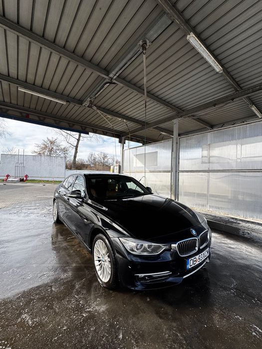 BMW Seria 3 F30 320d xDrive | 2013 | Automat | Interior Piele