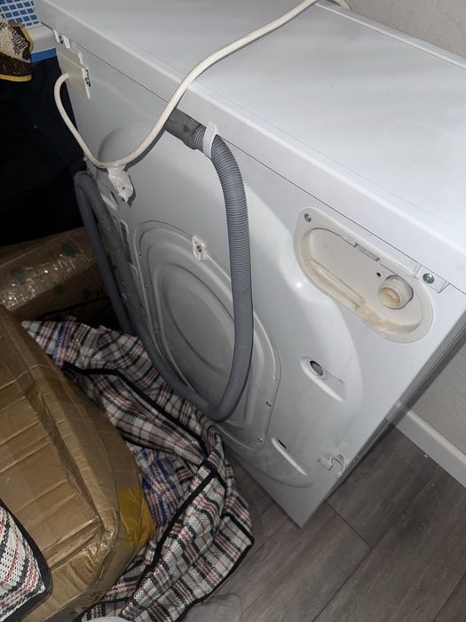 Indesit IWUB 4105