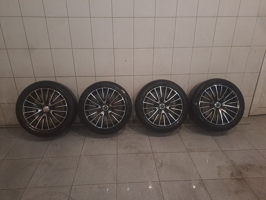 Шины Mercedes размером 18