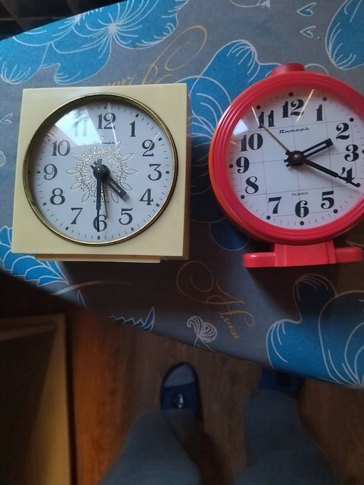 Продаются два будильника советского производства в рабочем состоянии