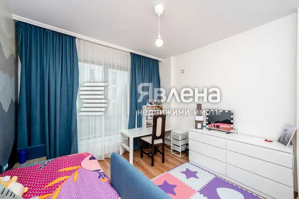 Дава се под наем Тристаен апартамент в София, Център - 100 кв.м за 977.16 € - Снимка #6