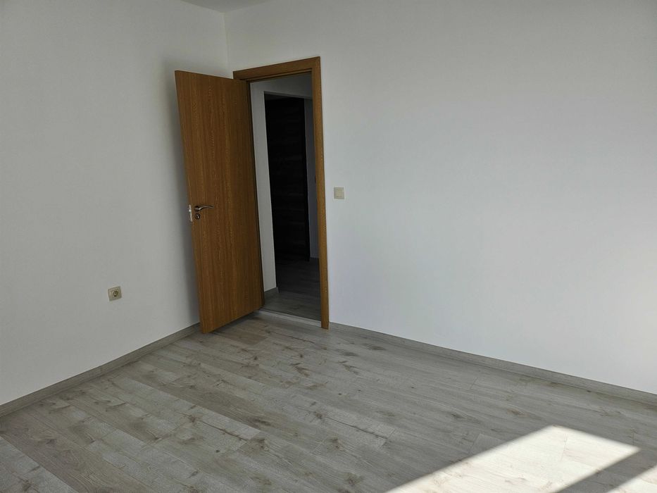 Дава се под наем Тристаен апартамент в Варна, Кайсиева градина - 60 кв.м за 119900 € - Снимка #6