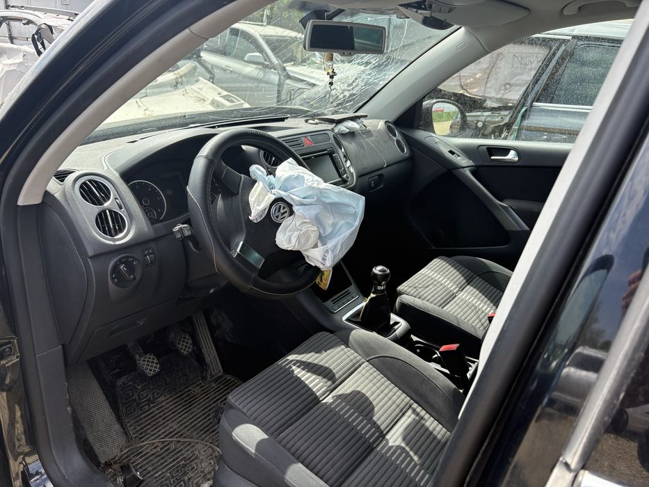 Dezmembrez Volkswagen Tiguan