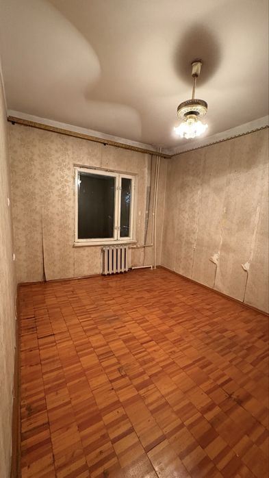 Продаётся кв 2/2/5 Куйлюк массив 4 Мирабадский район