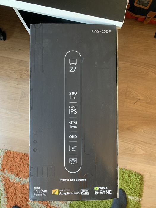 Монитор Dell Alienware