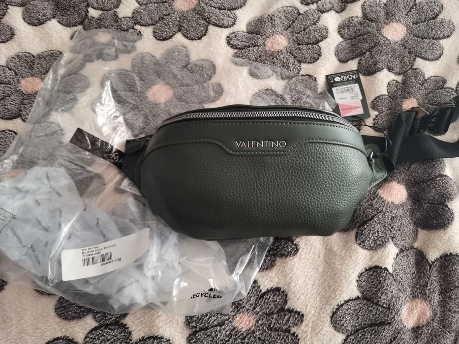 Valentino чанта за кръст