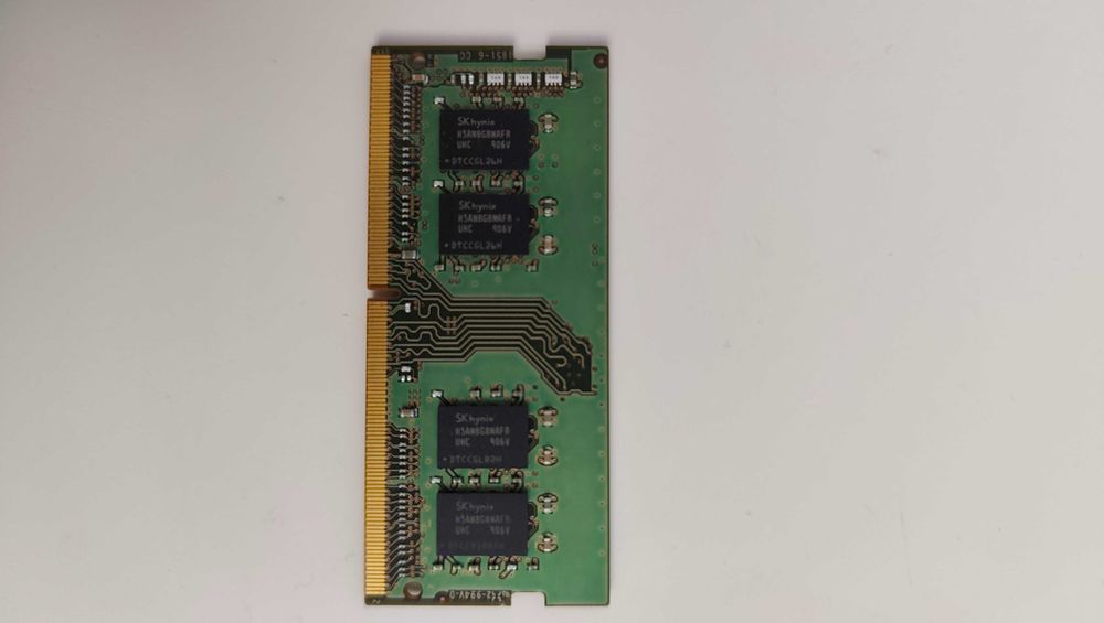 RAM памет 8gb. SK Hynix HMA81GS6AFR8N-UH