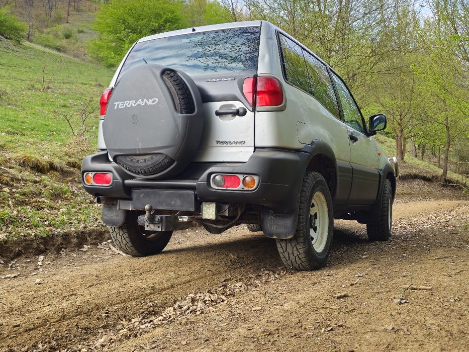 Nissan Terrano/ UTILITARĂ/ Trapă electrică