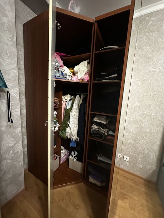 Продаю гарнитур