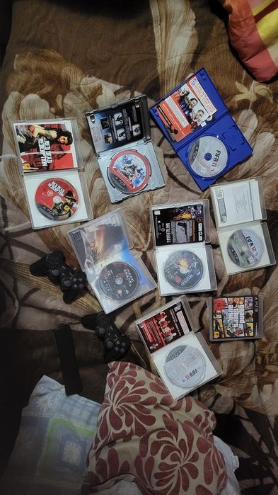 Vând ps 3 slim 500g