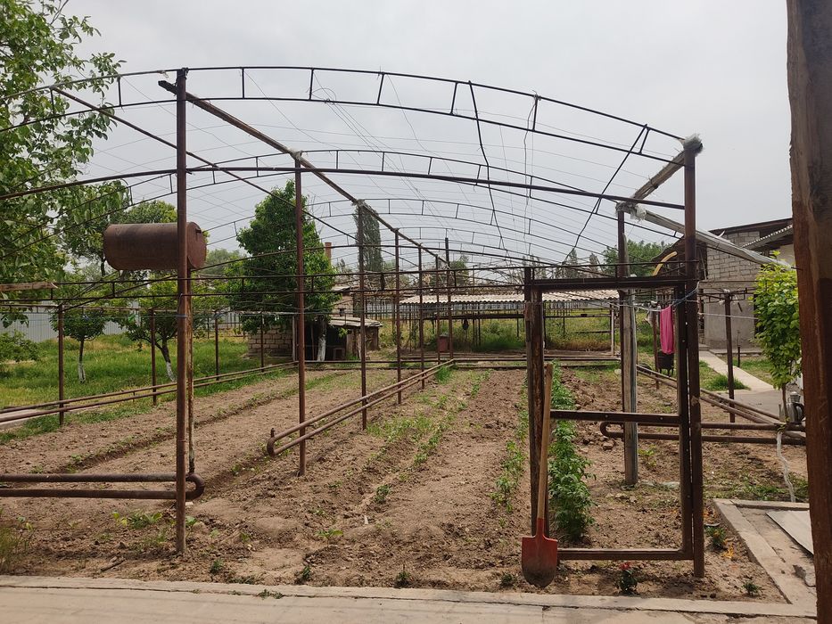 КИБРАЙ тумани  Майский да  32 сотих 6 хона участка сотилади