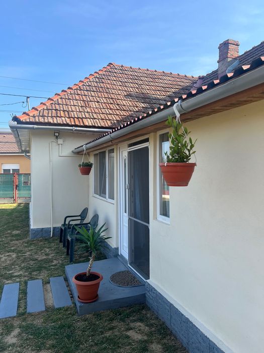 Casă 120 mp + teren 550 mp | Dublu front stradal în Seini(MM)