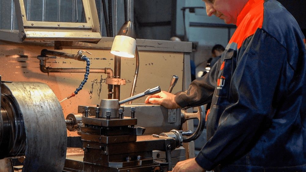 Токарь. Токр хизматлари