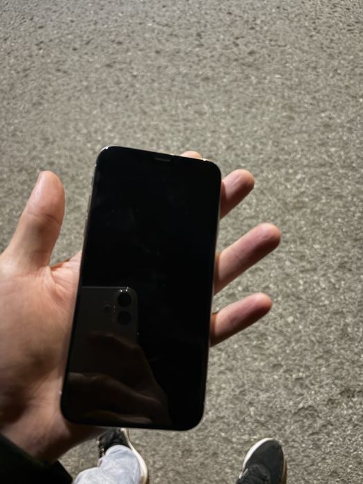 Продам Айфон iphone