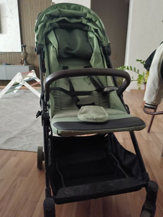 Коляска детская прогулочная
