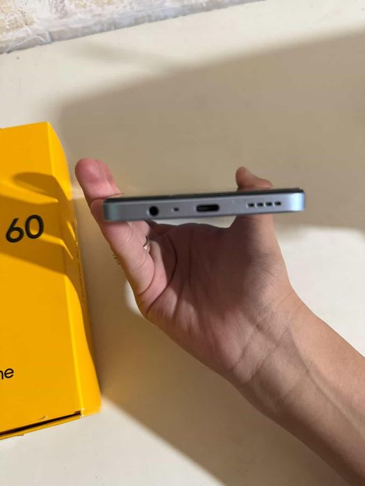 Realme Not 60  128GB  holati yangi karobkasi borbor