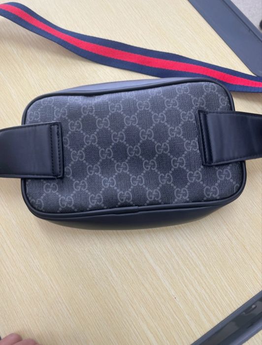 Borseta gucci cu lei