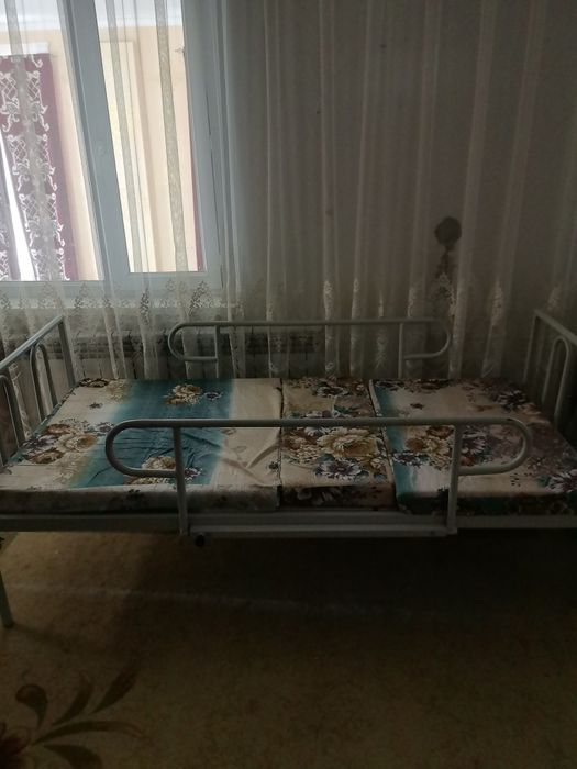 Медицинская кроват