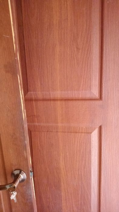 Между комнатные двери