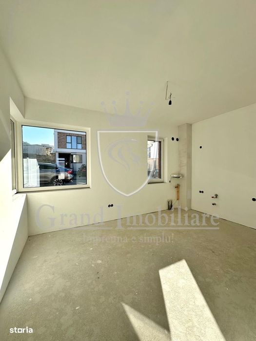 Duplex de vanzare 270 mp, zona Floresti