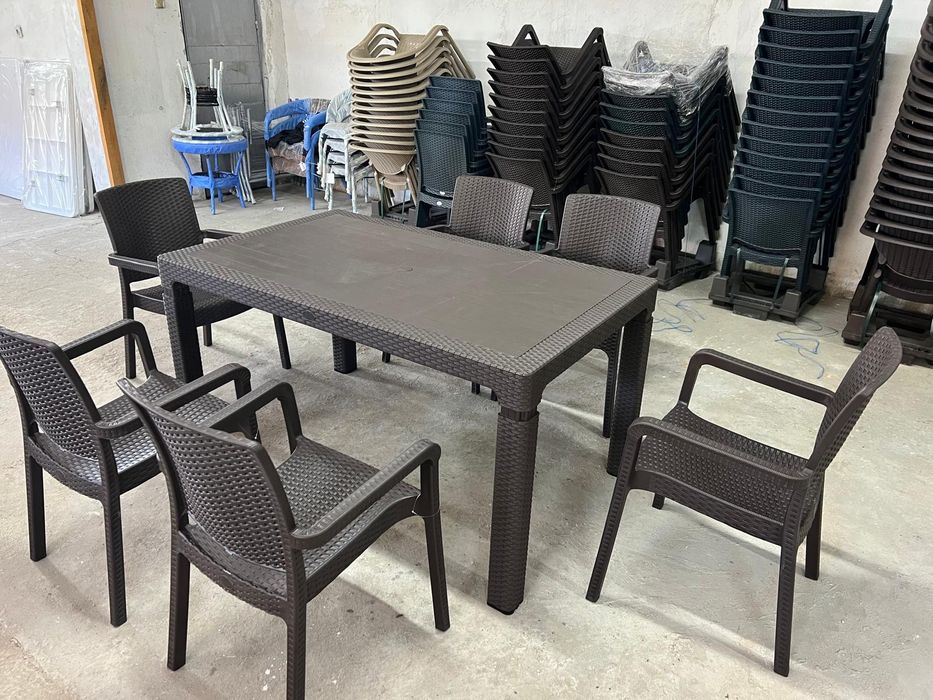 Красив Градински Комплект 6 стола и маса 90/150см