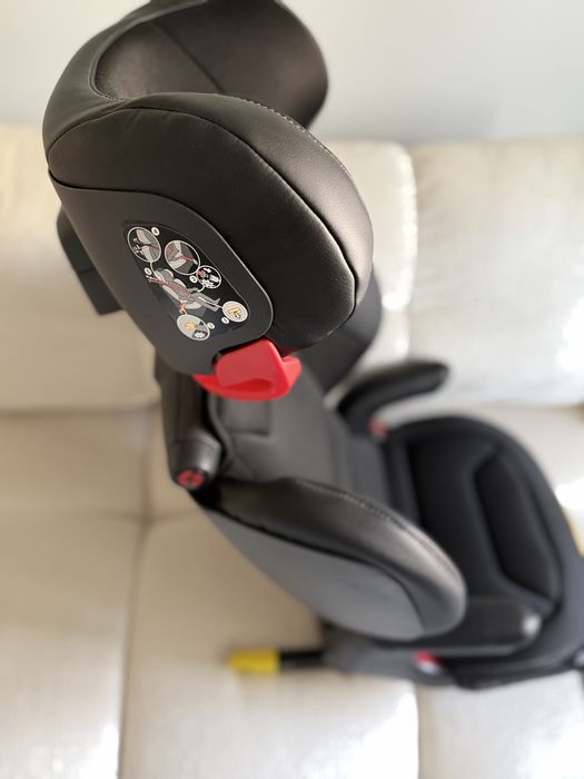 Vand scaun auto impecabil cu Isofix Peg Perego 2 3 Shuttle Plus