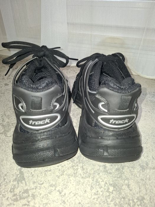 Маратонки Balenciaga 40 номер