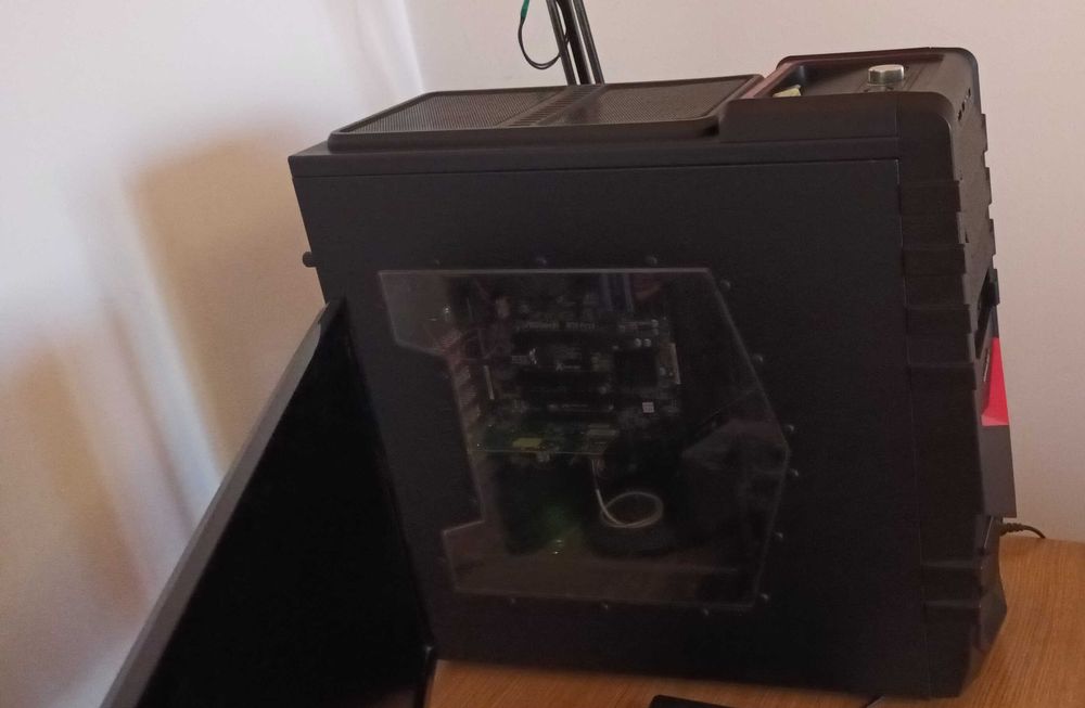 Calculator PC Intel i7 – 8GB RAM – 800GB SSD – Windows 11