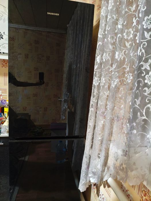 Холодильник почти новый