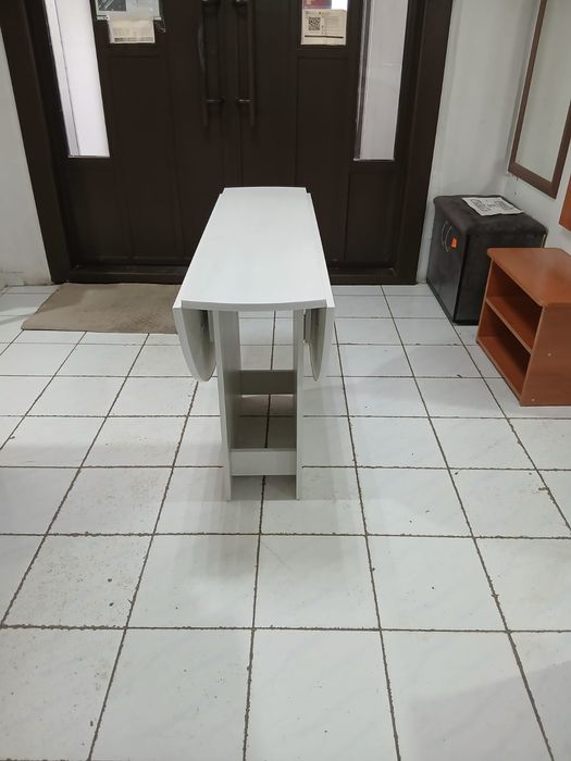 Продам кухонный стол